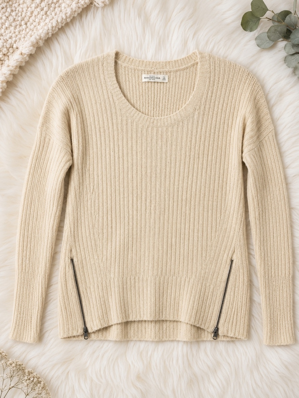 Abercrombie & Fitch Cream Ribbed Knit Sweater Small Zipper Detail
